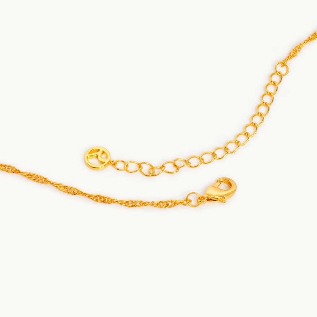 Aine Bow Necklace