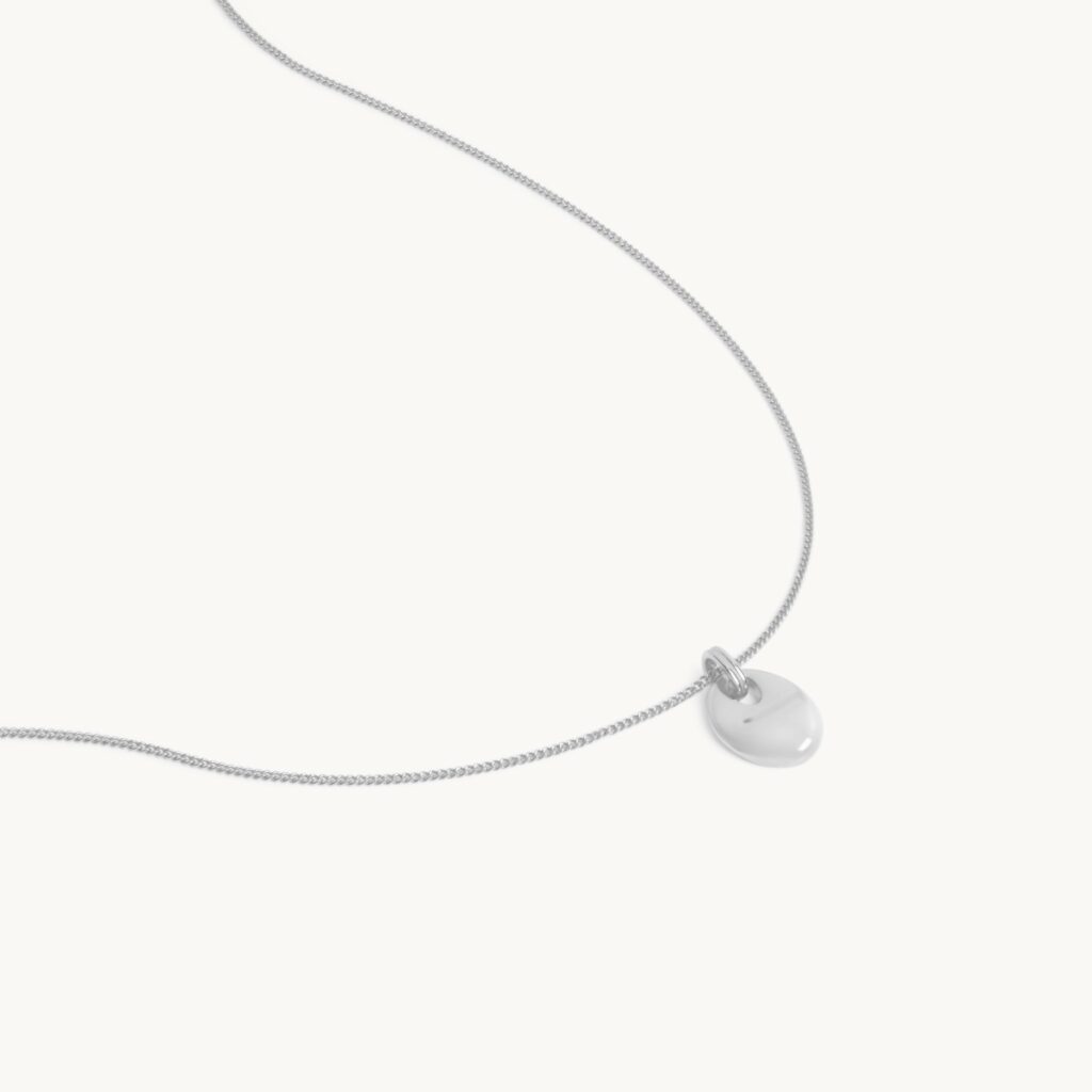 OceanPebbleNecklaceSilver1_ca52ab58-3734-47a2-9ad6-261bd207aecf
