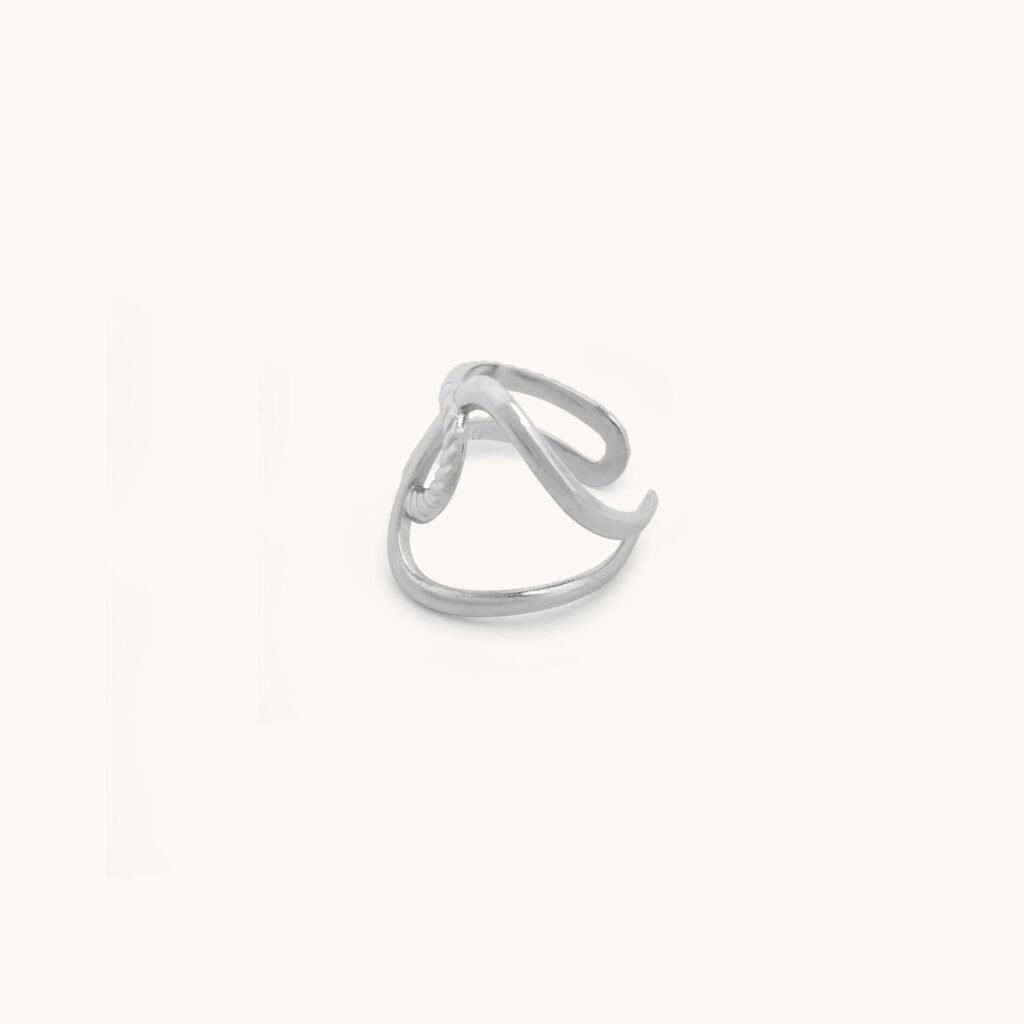 Vera Band Ring